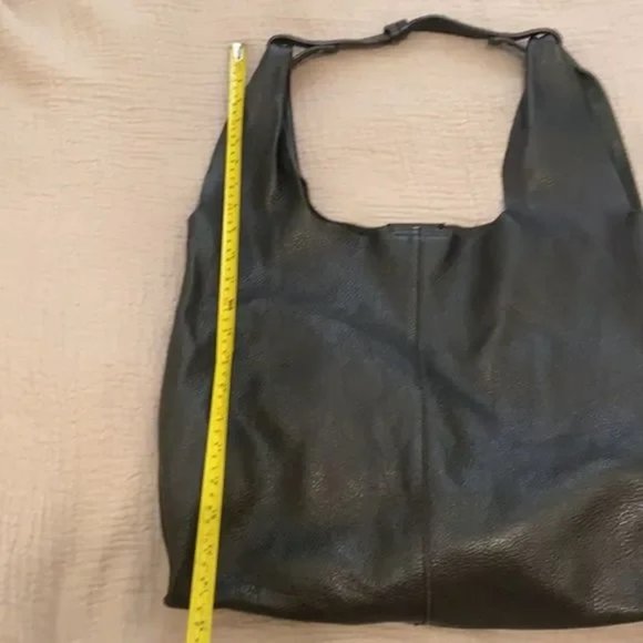 MIGHIM genuine leather black tote / shoulder bag .Very good condition - Picture 4 of 7